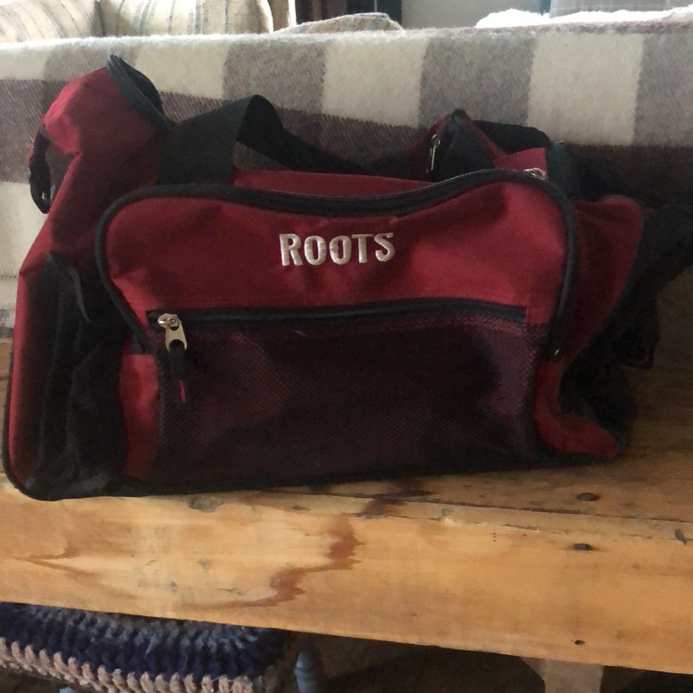 Vintage Y2K Roots gym bag!